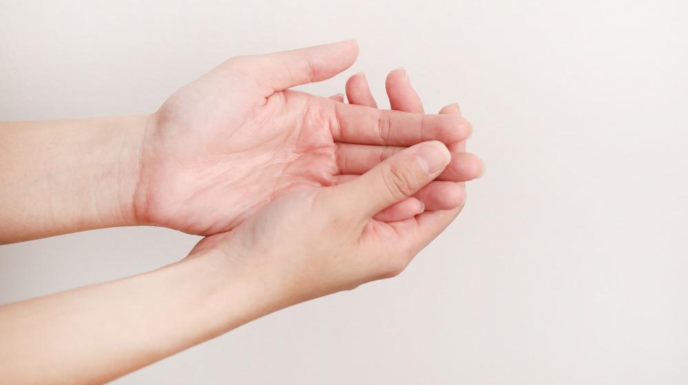 pale skin after exercise — Why You Look Pale After Working Out