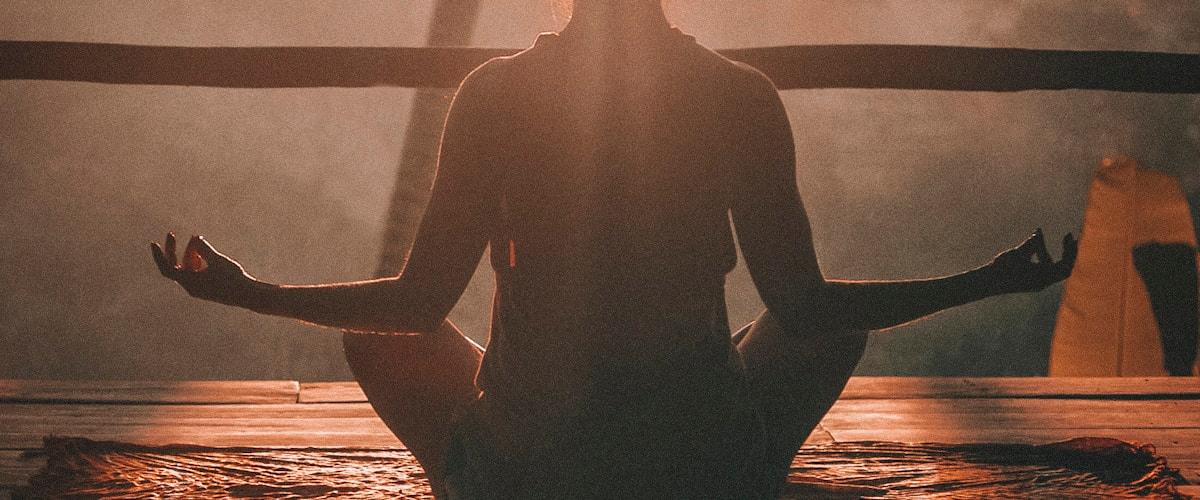 bloating after menopause — Bloating After Menopause: What It Means and What Helps